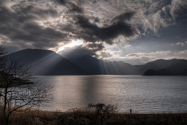 lake motosu japan